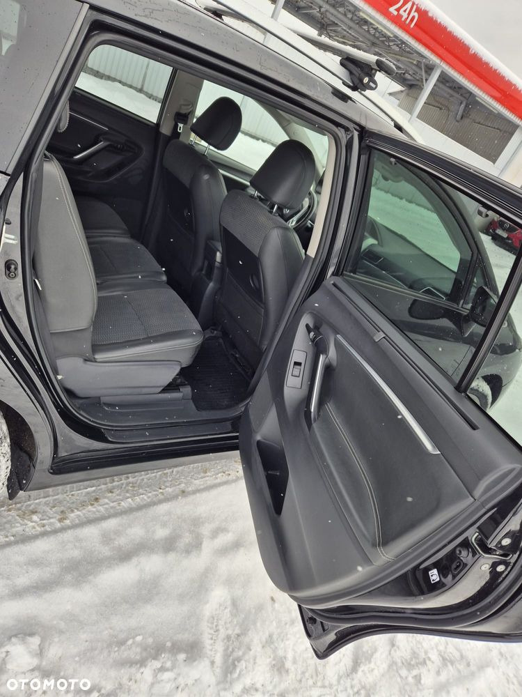 Toyota Verso - 16