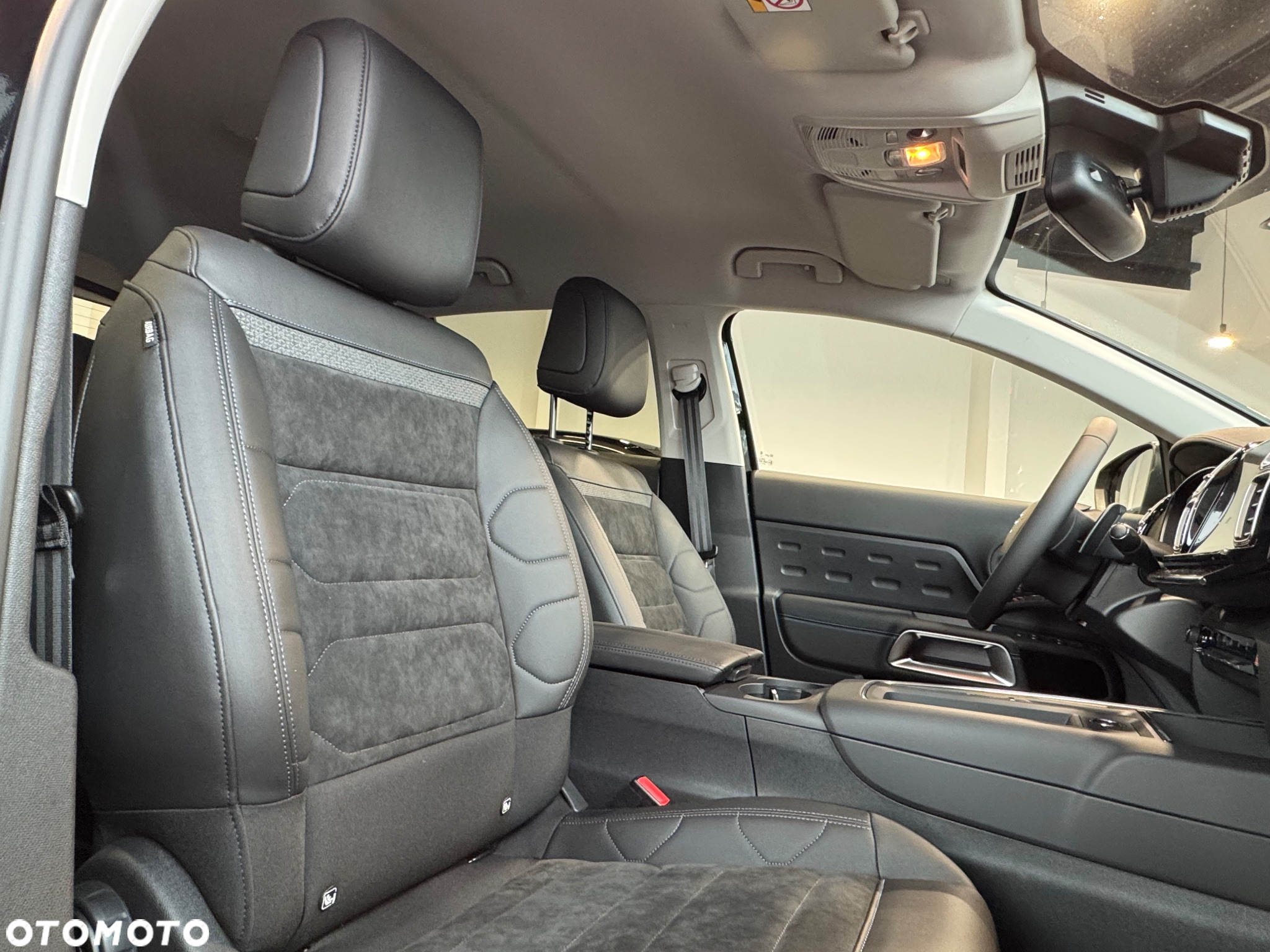 Citroën C5 Aircross 1.2 mHEV Max eDCT6 - 13