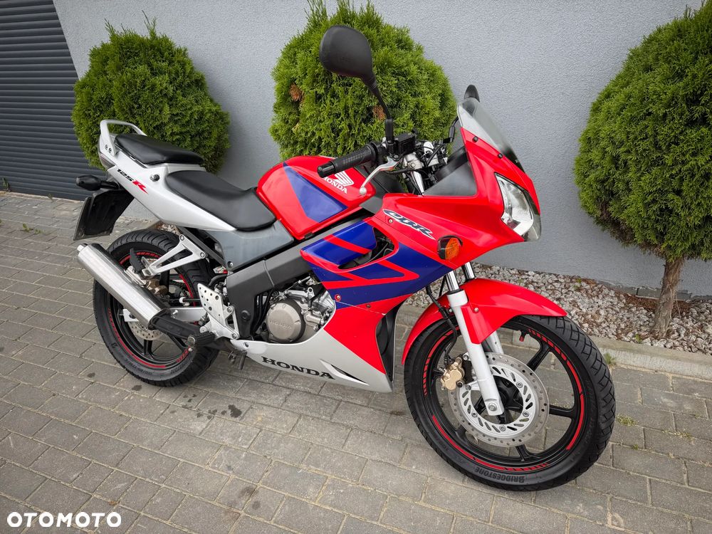 Honda CBR - 7