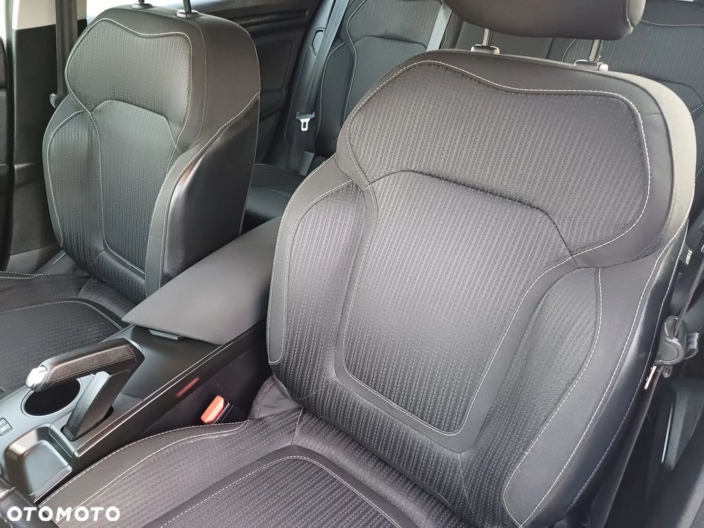 Renault Megane 1.5 Blue dCi Intens - 23