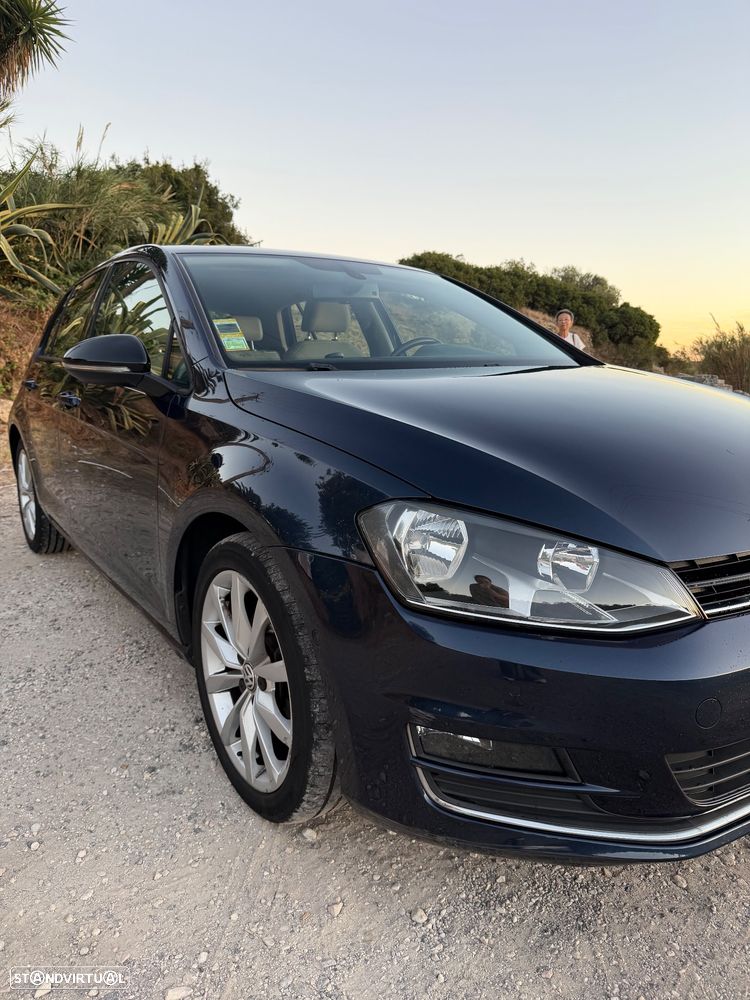VW Golf 1.6 TDi Highline DSG - 12