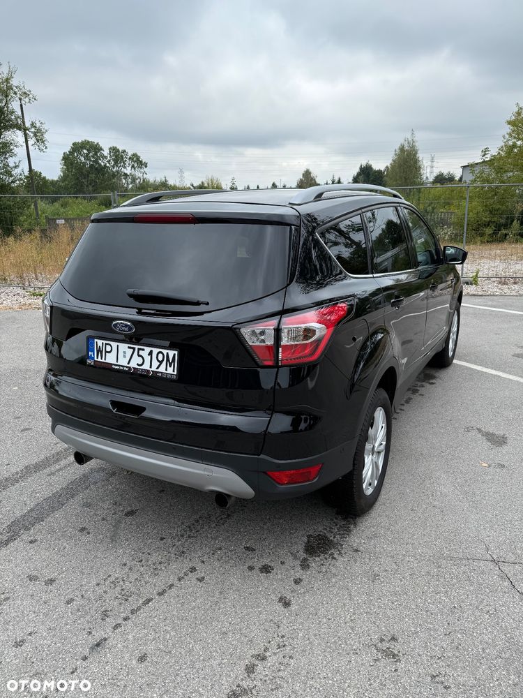 Ford Kuga 1.5 EcoBoost 2x4 Titanium - 10