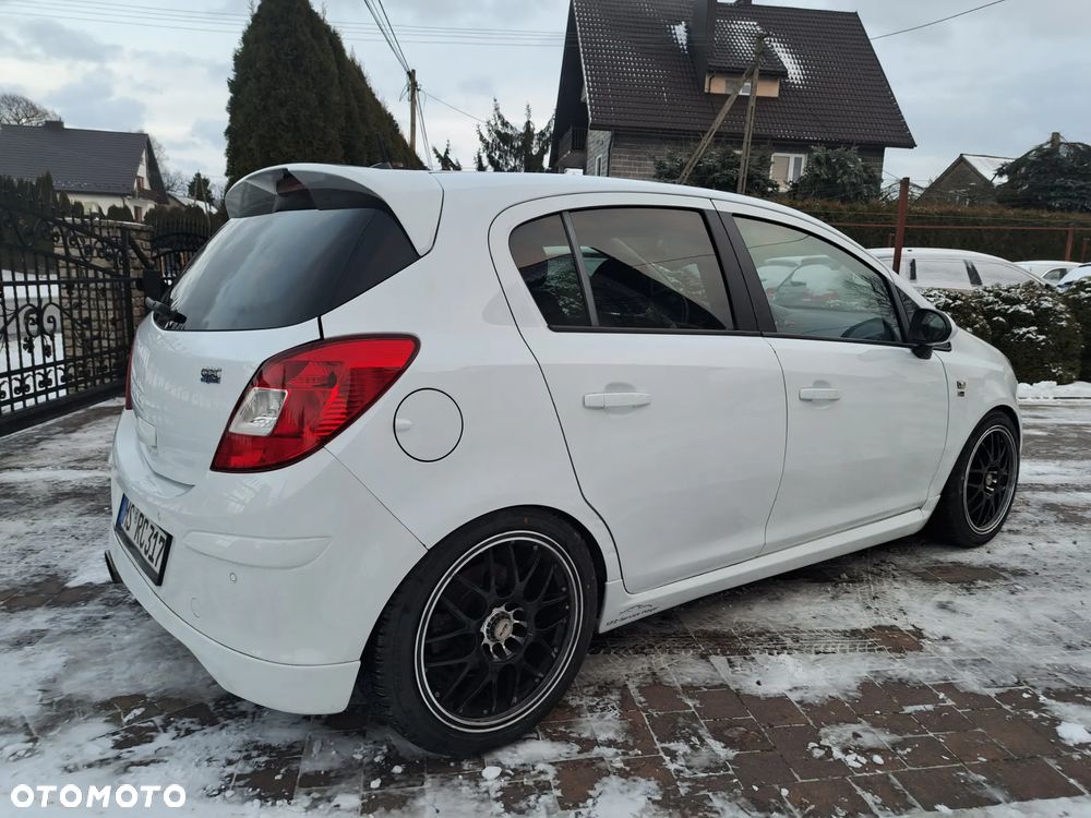 Opel Corsa 1.6 Turbo 150 Jahre - 17