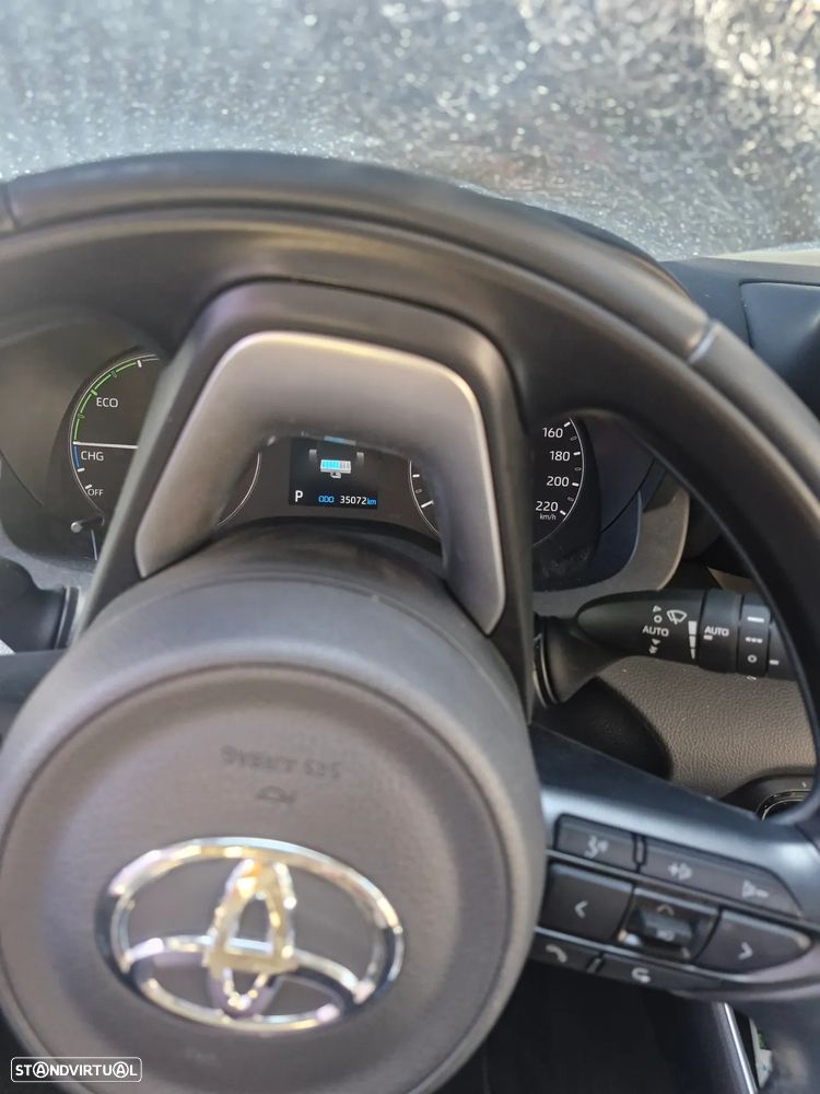 Toyota Yaris 1.5 HDF Comfort Plus - 22