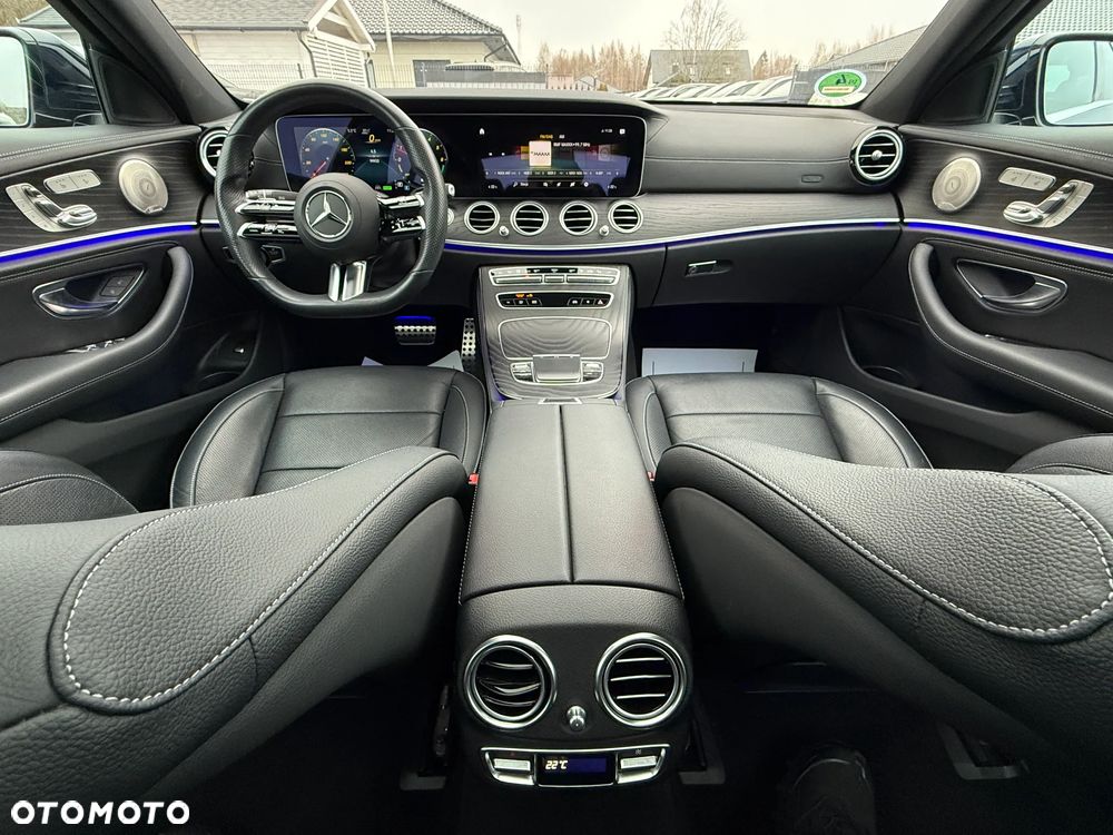 Mercedes-Benz Klasa E 300 de PHEV 4-Matic AMG 9G-Tronic - 40