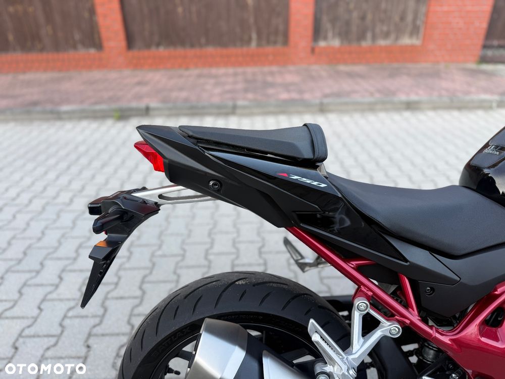 Honda Hornet - 11