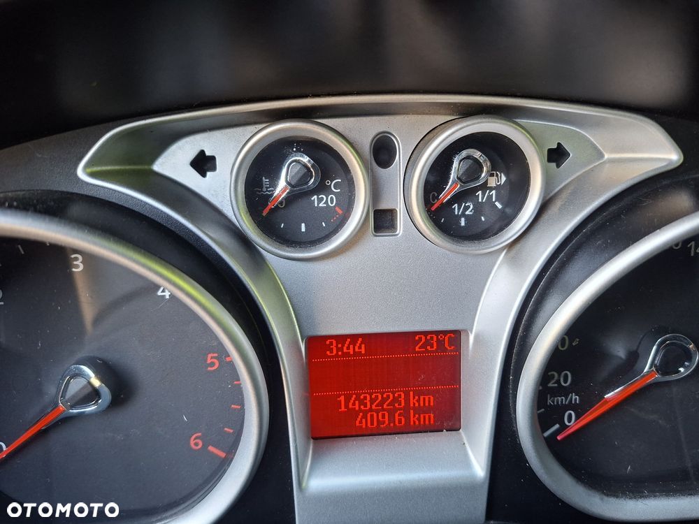 Ford Focus - 8