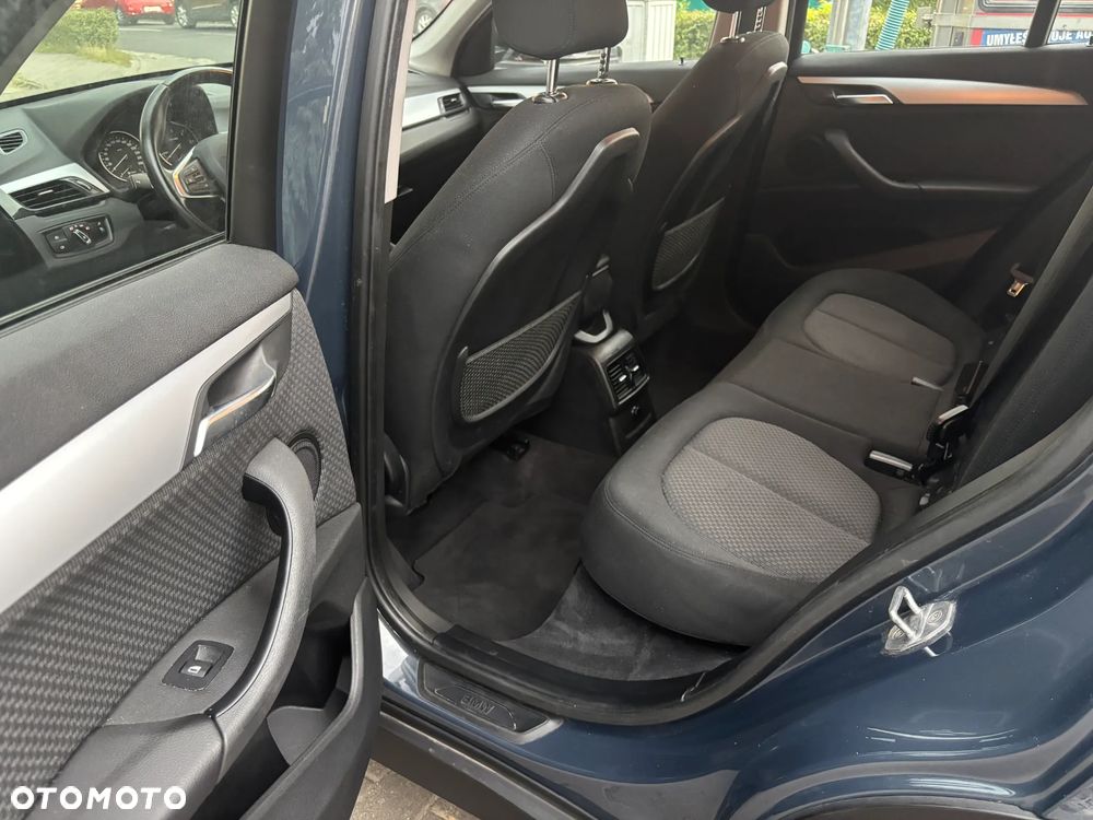 BMW X1 sDrive18d xLine sport - 7