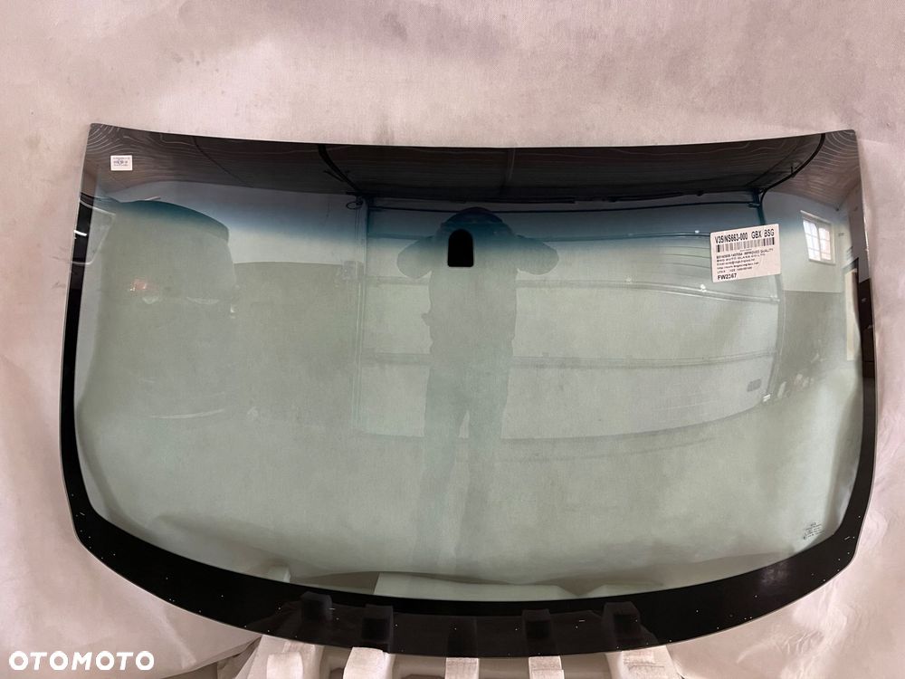 nissan skyline v35 szyba przednia nowa po 2003- - 1