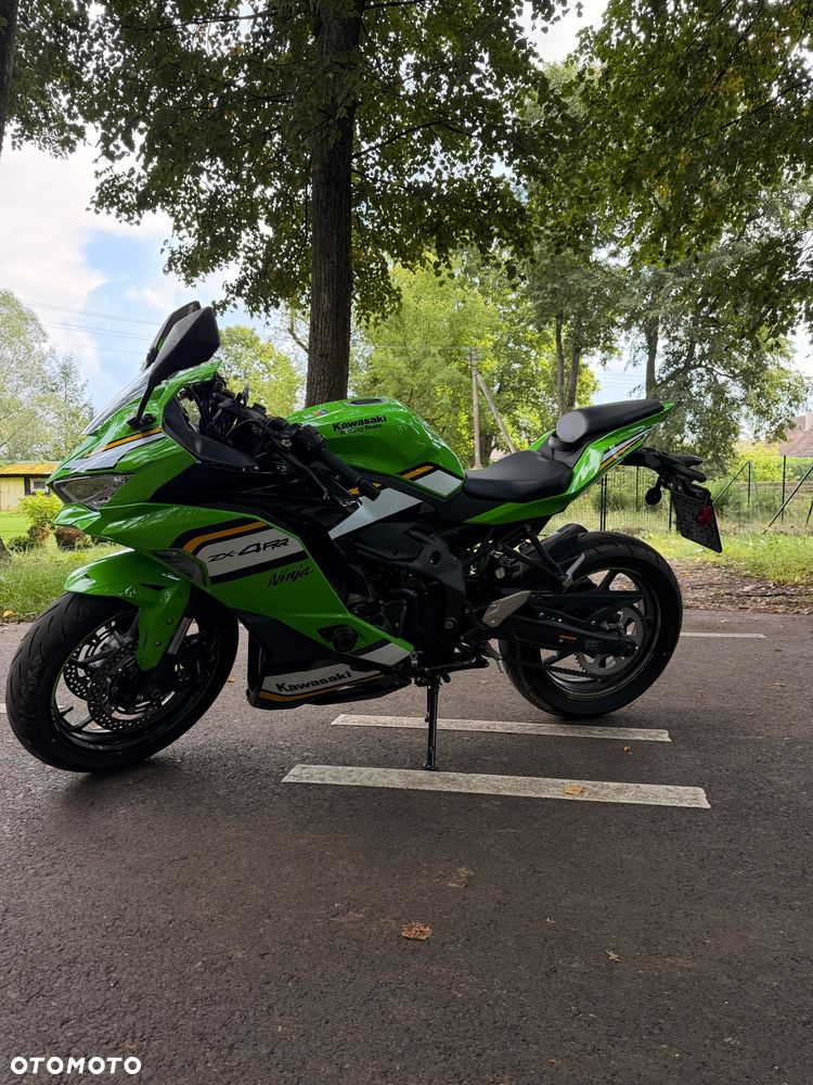 Kawasaki ZX - 3