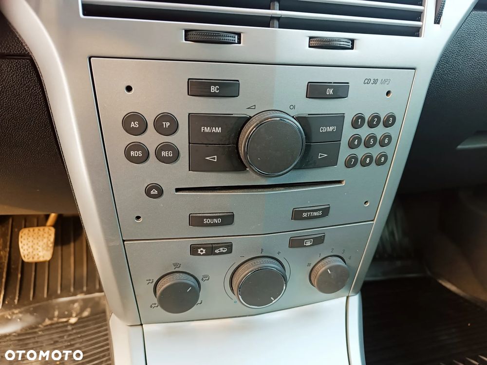 Opel Astra 1.6 Selection - 21