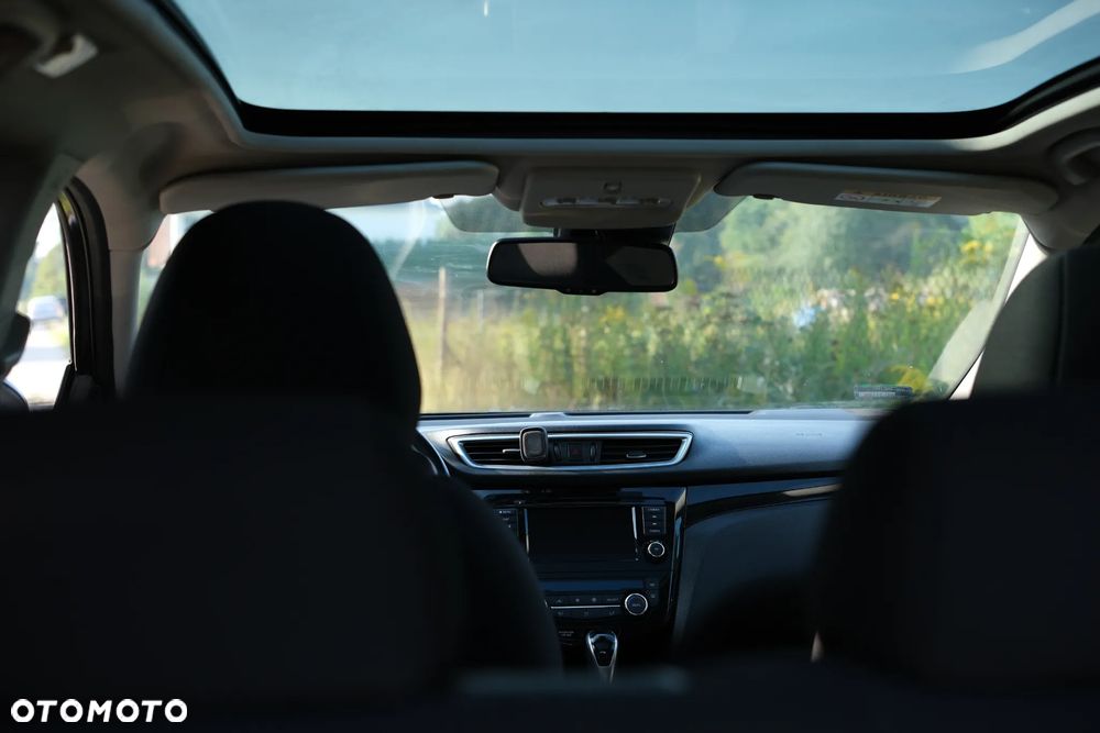 Nissan Qashqai 1.3 DIG-T N-Connecta DCT - 12