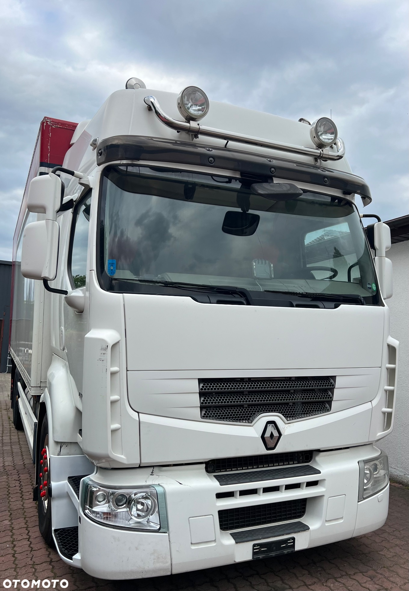 Renault Premium - 24