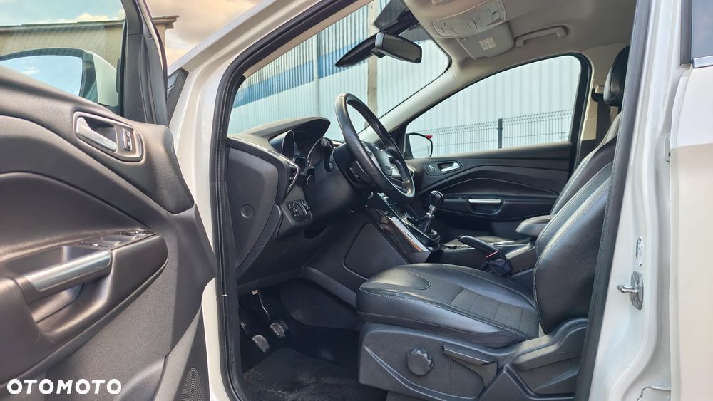 Ford Kuga 1.6 EcoBoost 2x4 Individual - 5