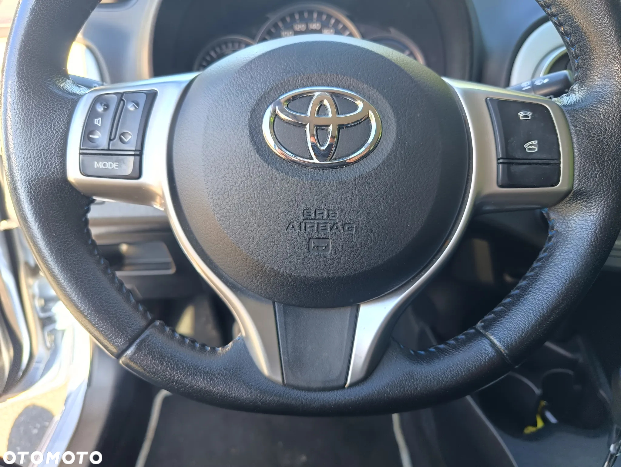 Toyota Yaris Hybrid 1.5 VVT-i Style - 6