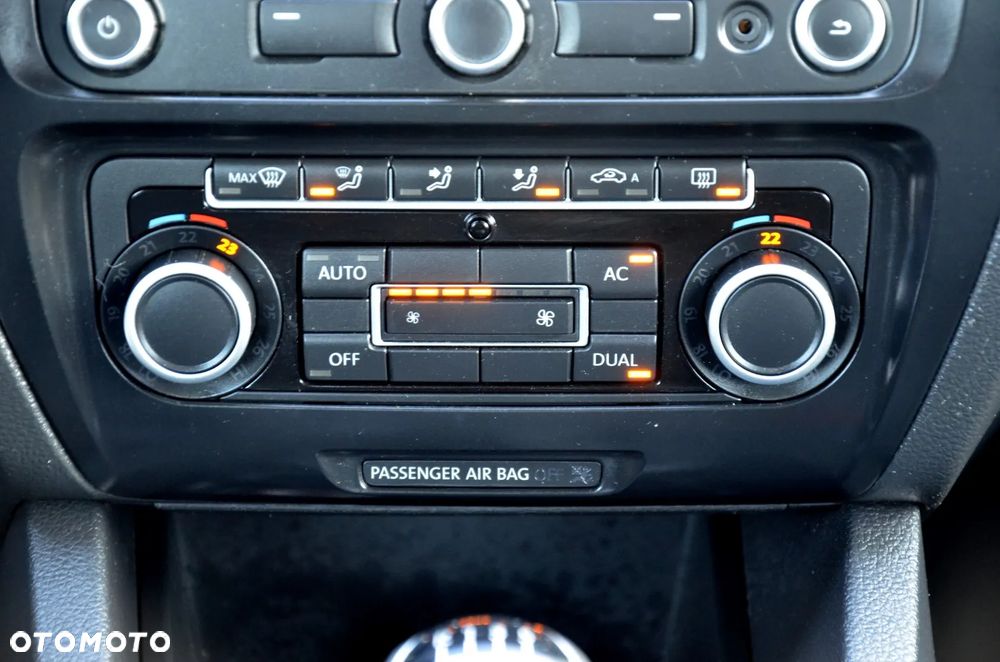 Volkswagen Jetta 1.6 TDI Blue Motion Technology Comfortline - 16