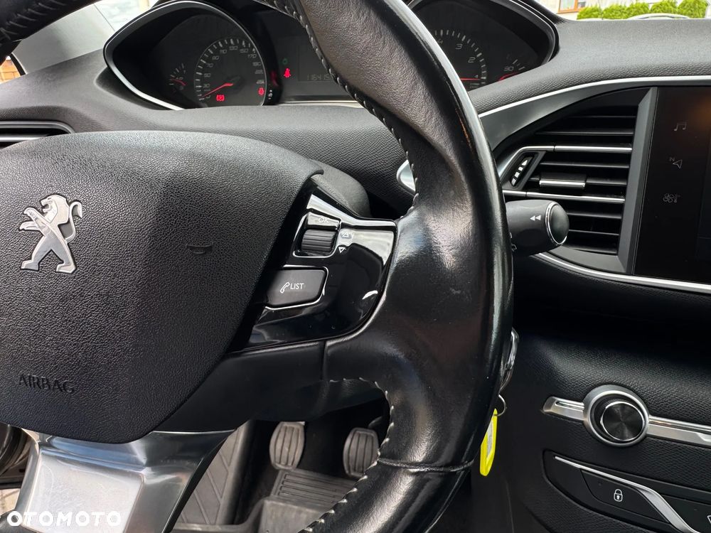 Peugeot 308 SW 1.2 PureTech GPF Active Pack S&S - 15