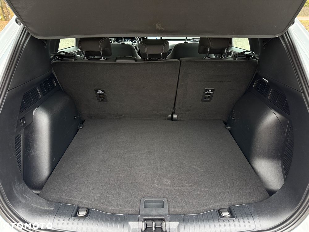 Ford Kuga 2.0 EcoBlue Hybrid TITANIUM - 24