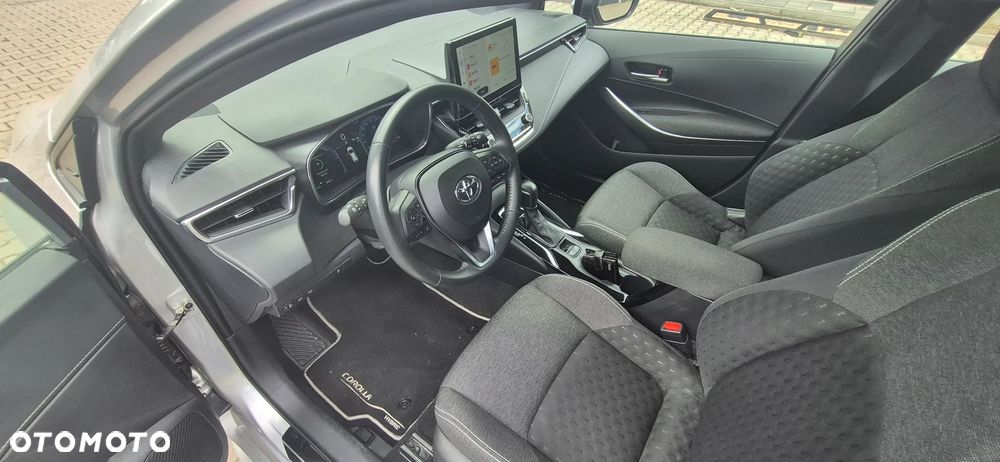 Toyota Corolla - 10