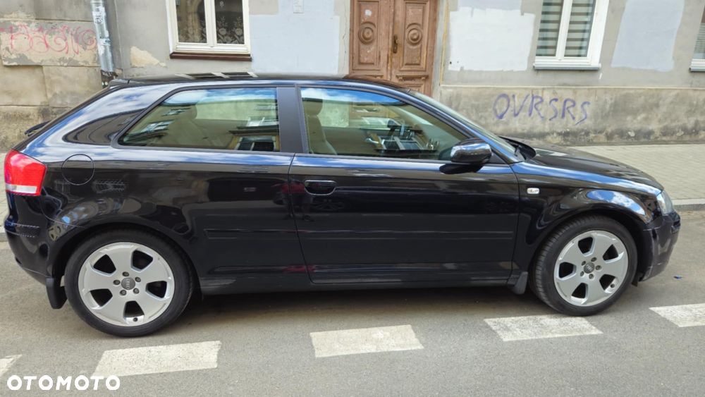 Audi A3 3-drzwiowe 2.0 TDI Ambiente - 3