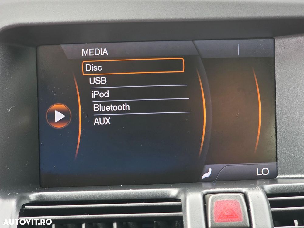 Volvo XC 60 D4 Geartronic Momentum - 18
