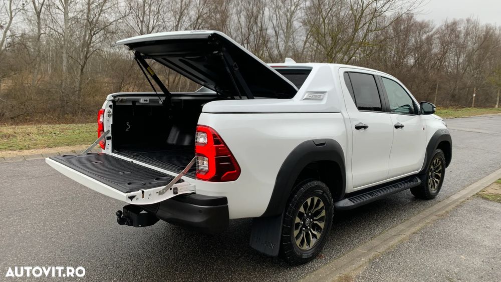 Toyota Hilux 2.8D 204CP 4x4 Double Cab AT GR Sport - 6