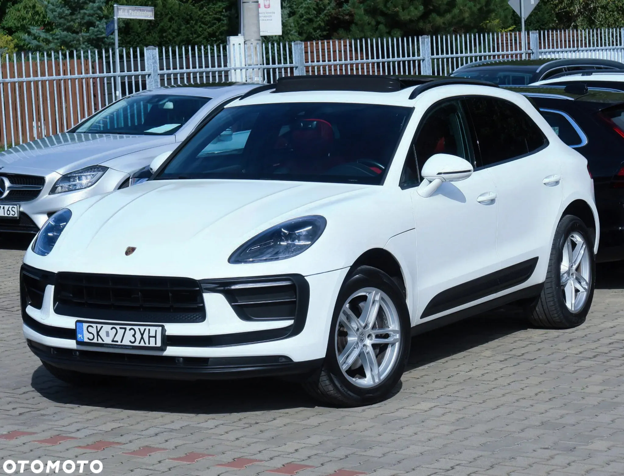 Porsche Macan - 2