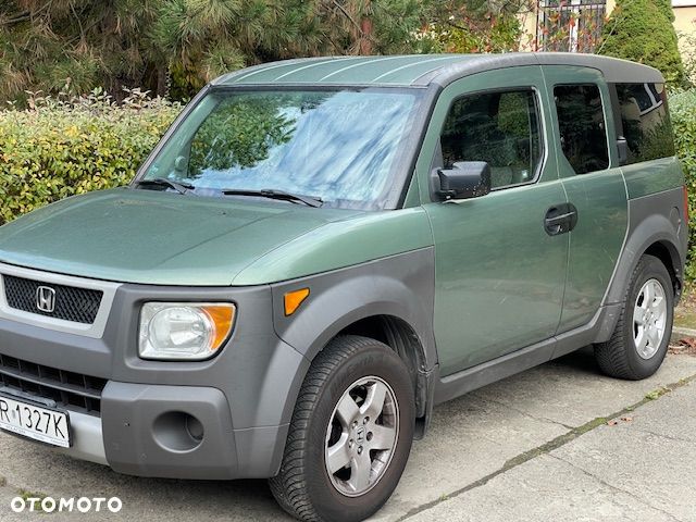 Honda Element 2003 photo 2