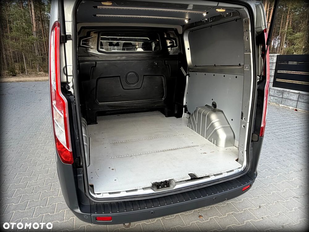 Ford TRANSIT CUSTOM - 7