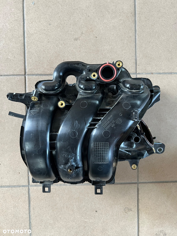 KOLEKTOR SSĄCY TOYOTA YARIS IV 20- 1.5 HYBRID
