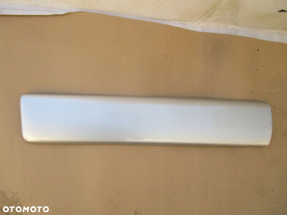 listwa lewy bok 808210114r trafic vivaro 01-14 - 1