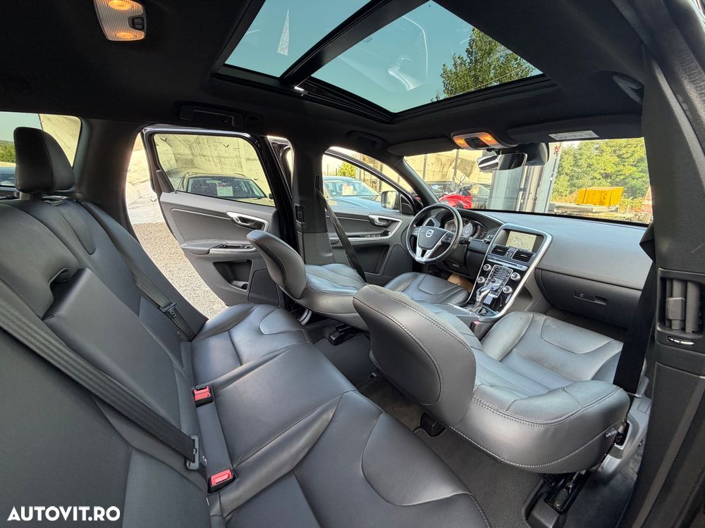 Volvo XC 60 D4 Geartronic Summum - 33