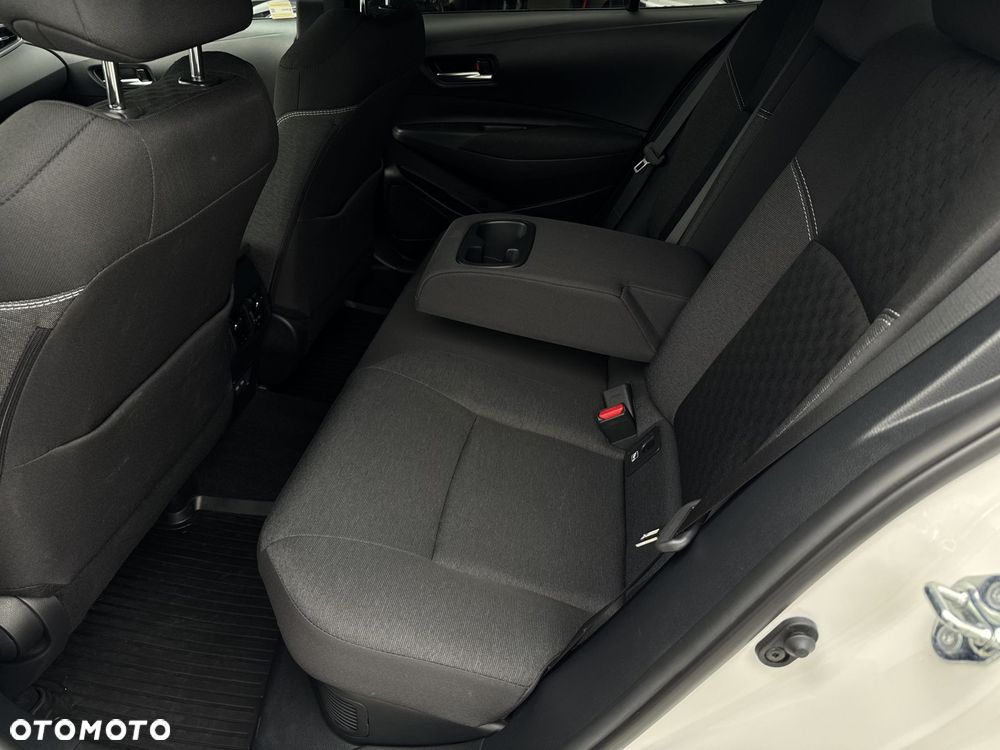 Toyota Corolla 1.8 Hybrid Style - 32