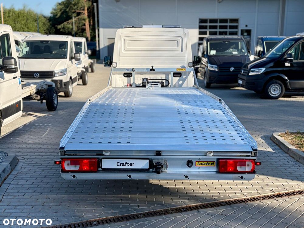 Volkswagen Crafter 35 Podwozie z pojedynczą kabiną silnik: 2,0 l EU6 SCR 177 KM / skrzynia biegów: Przedni napęd automatyczna 8-biegowa rozstaw osi: 4490 mm - 10