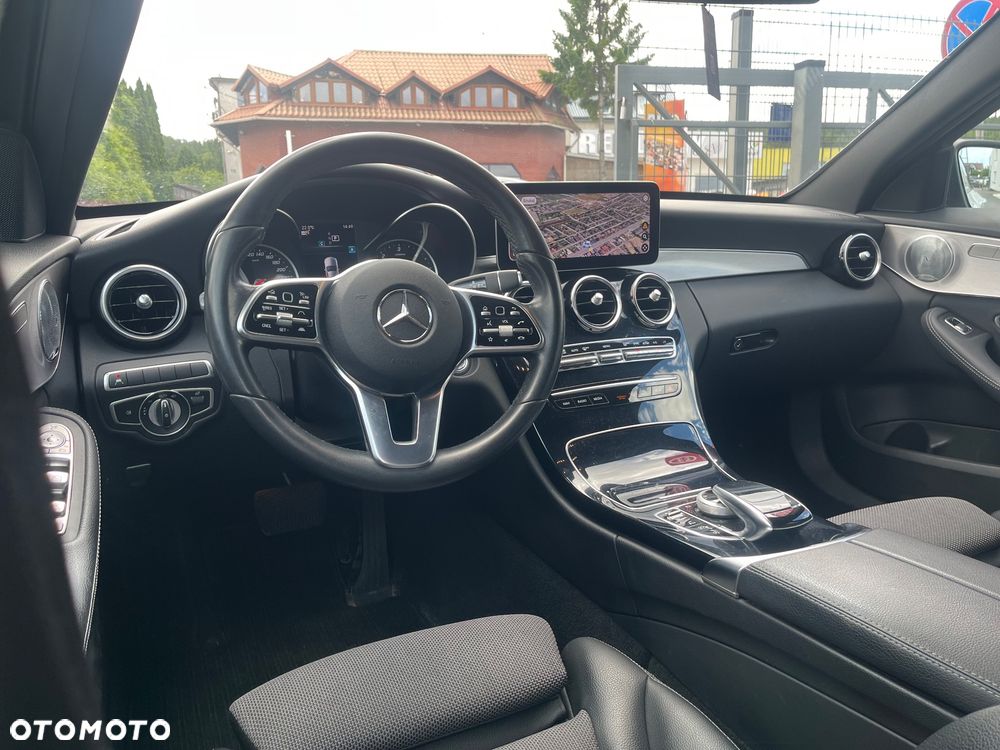 Mercedes-Benz Klasa C 220 d 9G-TRONIC Night Edition - 6