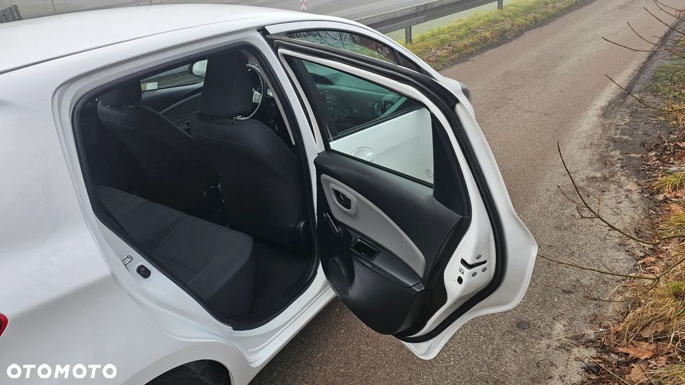 Toyota Yaris 1.5 Active - 9