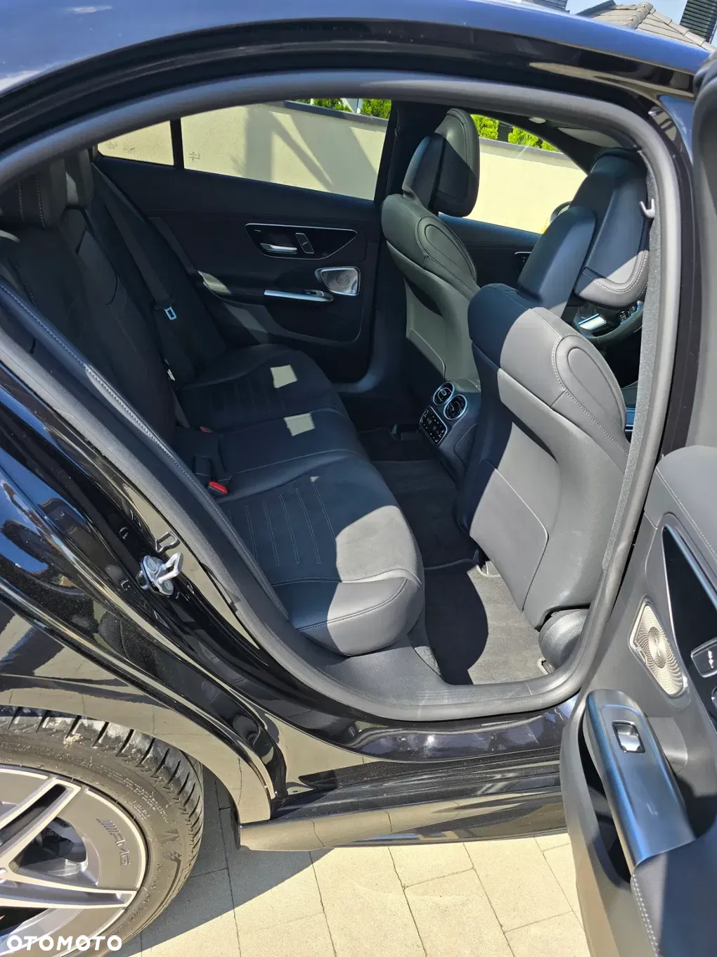 Mercedes-Benz Klasa C 300 4MATIC 9G-TRONIC - 19