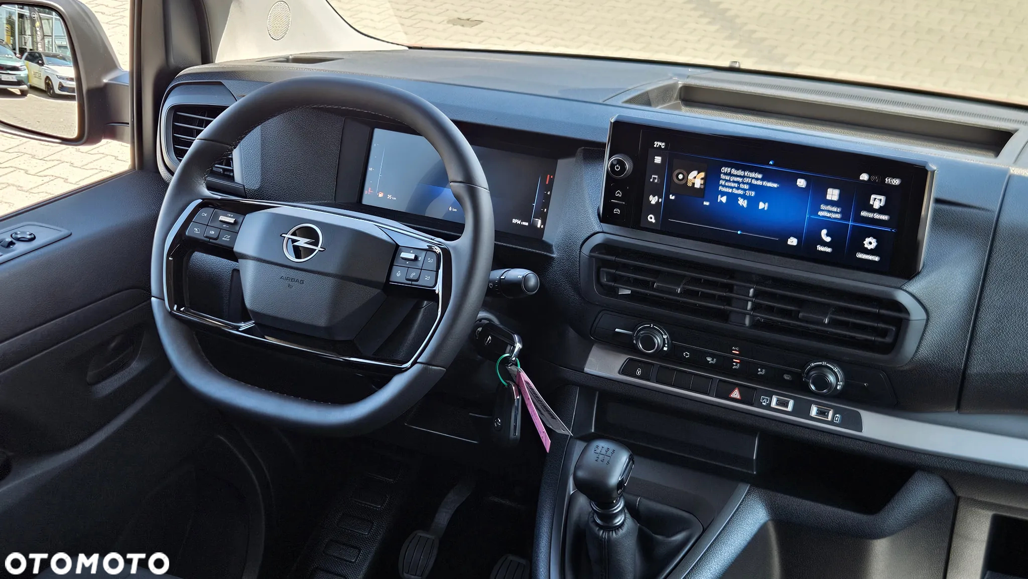 Opel Vivaro - 13