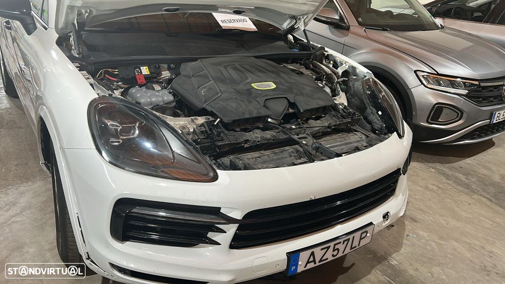Porsche Cayenne - 4
