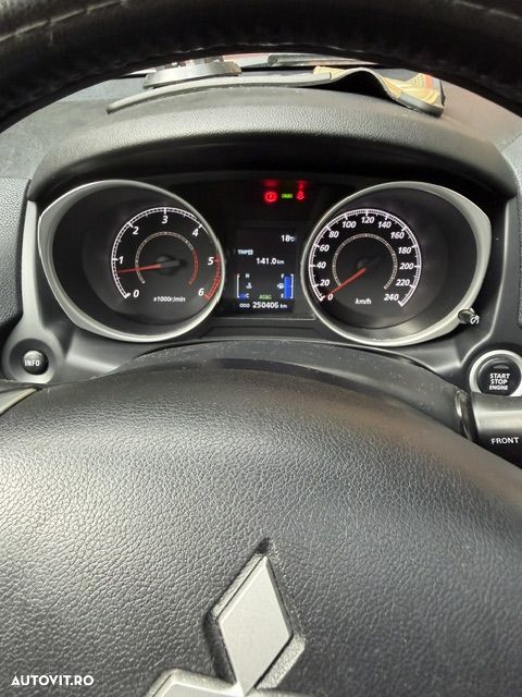 Mitsubishi ASX 1.8 DID 4WD Instyle U06 - 12