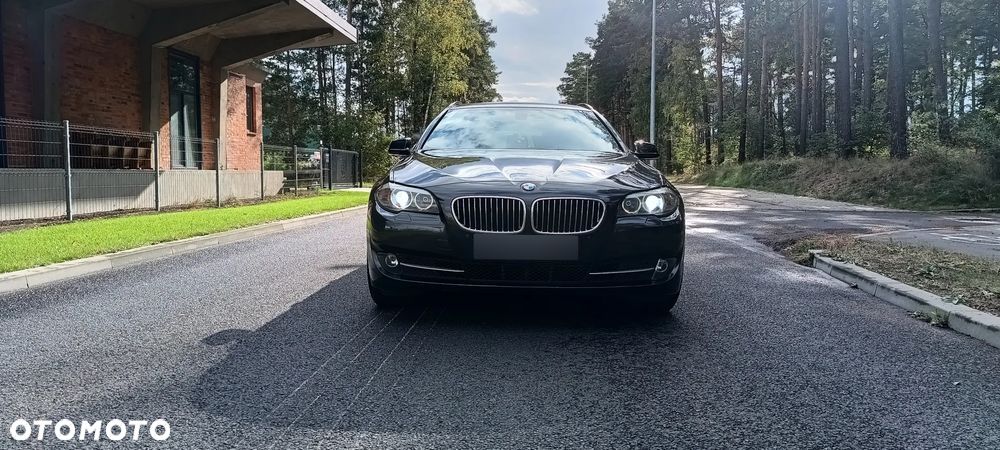 BMW Seria 5 520d Touring - 2