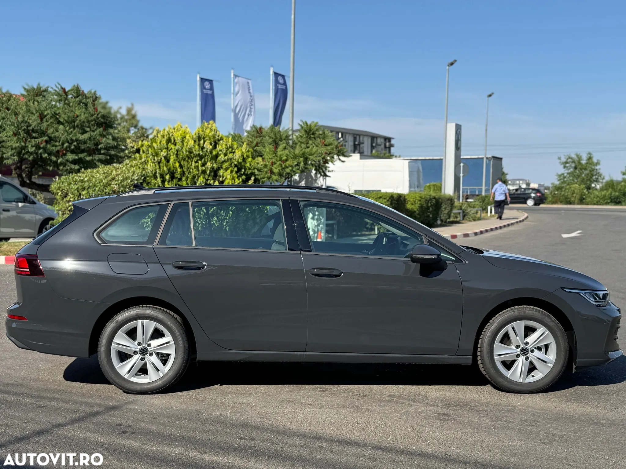 Volkswagen Golf 1.5 eTSI ACT DSG MHEV Life - 7