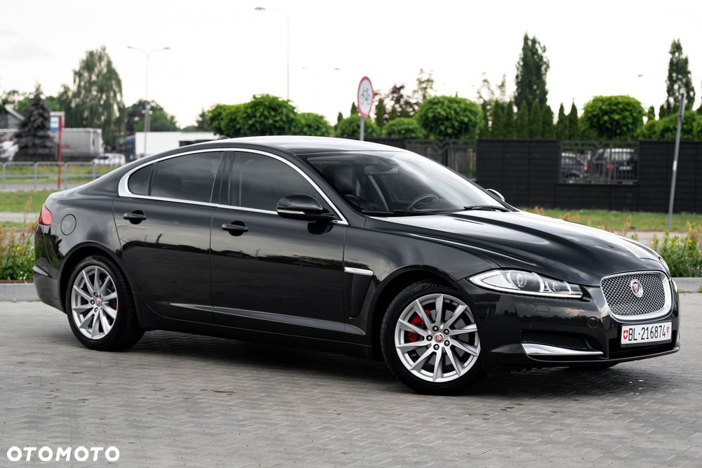 Jaguar XF 2.2 - 6