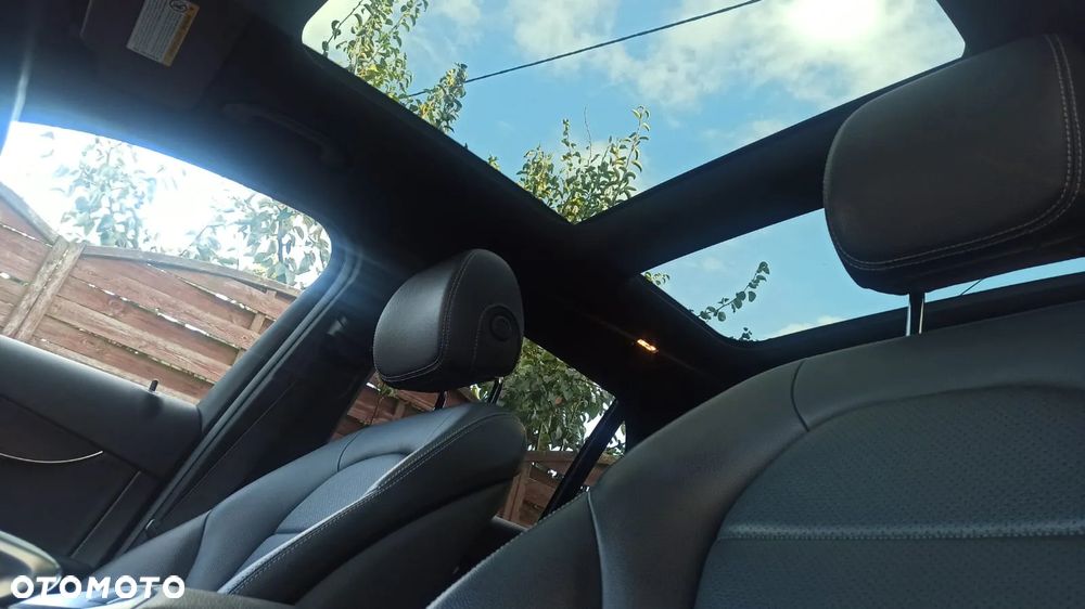 Mercedes-Benz GLC 300 4Matic 9G-TRONIC AMG Line - 6