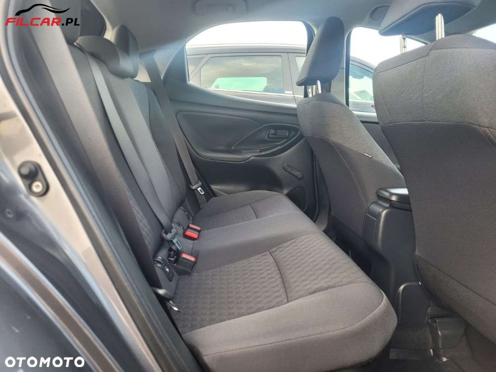 Toyota Yaris - 25
