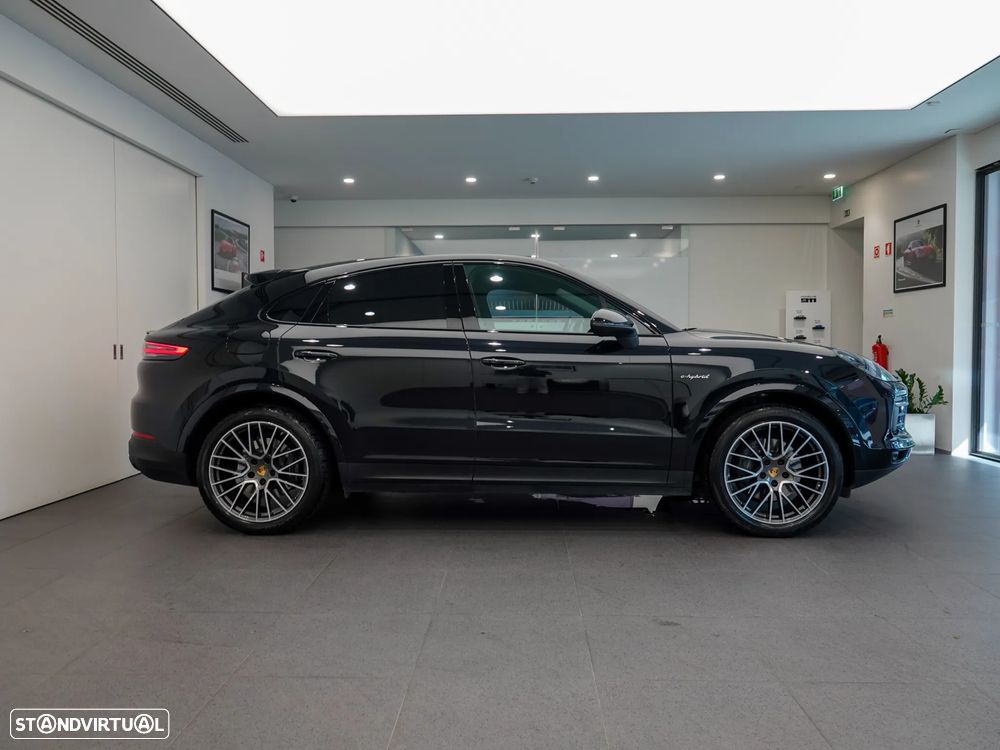 Porsche Cayenne Coupé E-Hybrid - 6