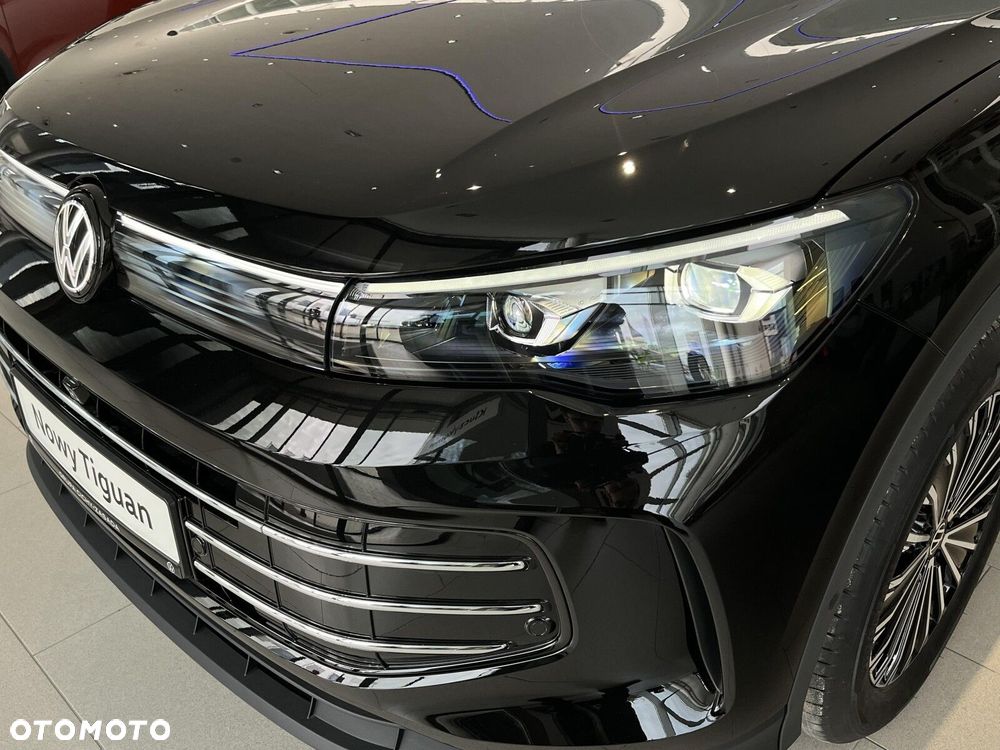 Volkswagen Tiguan - 12