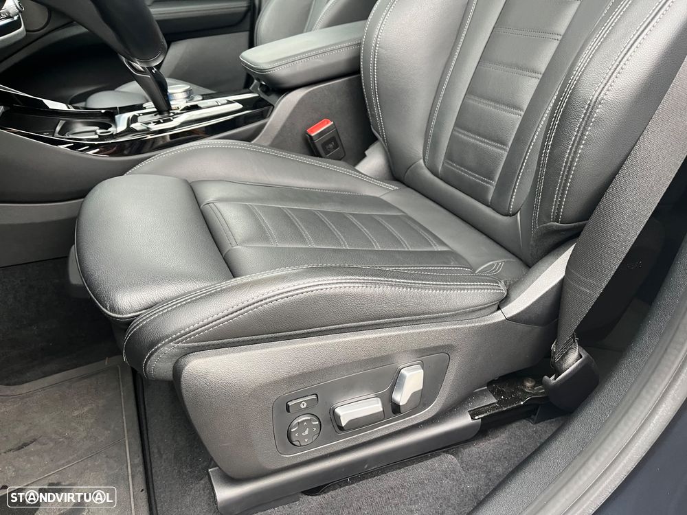 BMW iX3 Inspiring - 29