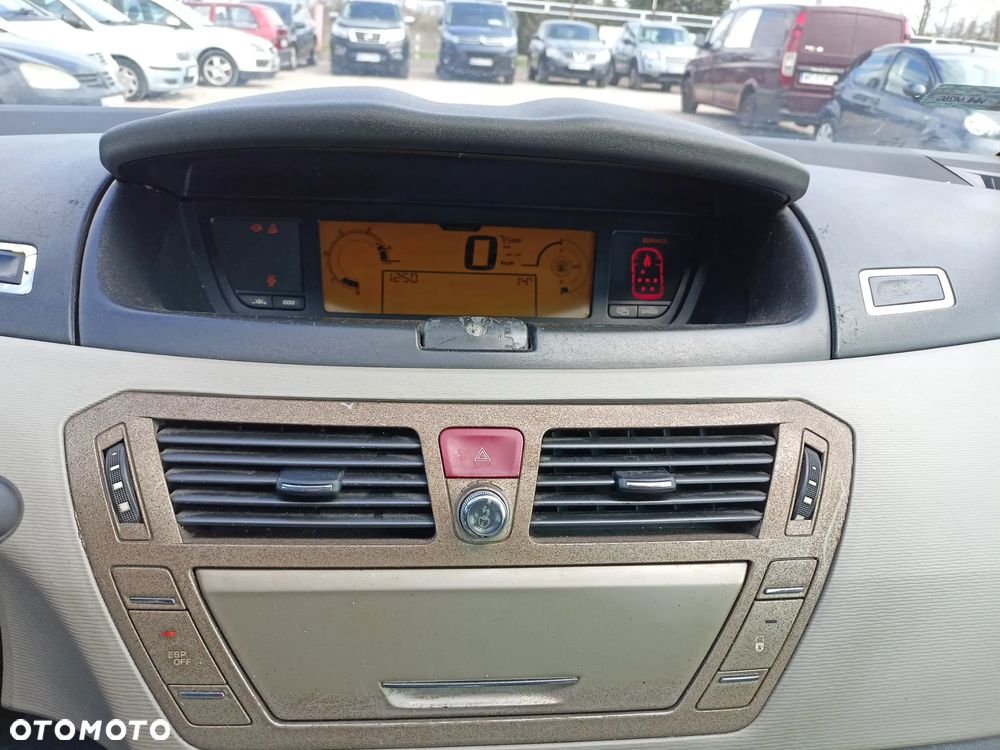 Citroën C4 Grand Picasso - 10