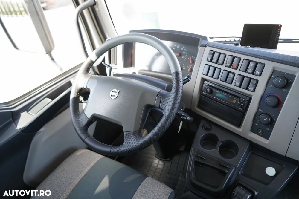 Volvo FL 280 / 4X2 / CAROSERIE 7,3 M / HYVA DRIVE / PILOT / FURCĂ PENTRU PALEȚI / ROTATOR / EURO 6 - 32